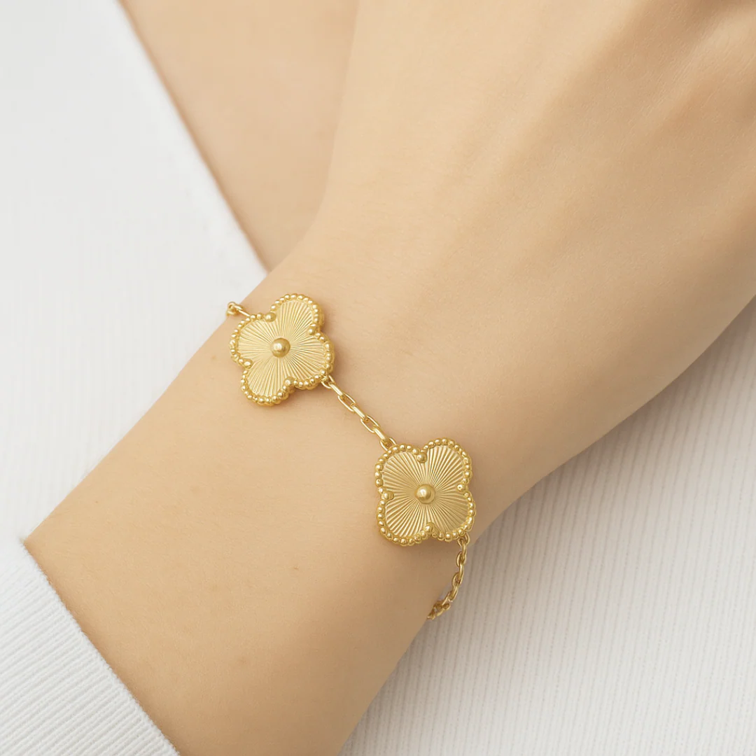 Classic Clover Bracelet - Image 6
